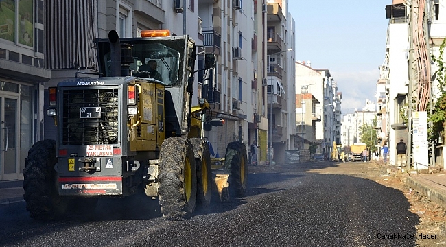 Muratpaşa'da tüm yollar yıl sonuna kadar yenilenecek