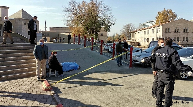 Ölen eşe son bakış