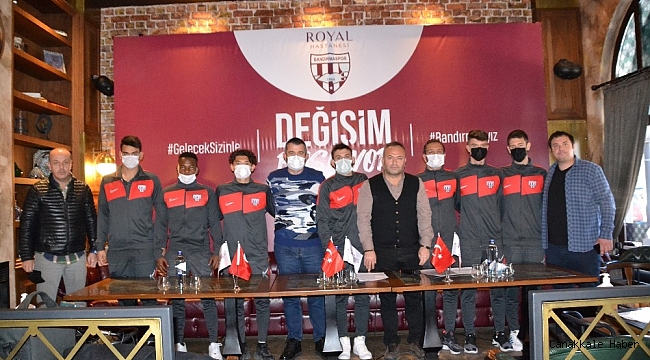 Onur Göçmez : &quot;Ne yazık ki bizim yerimiz 2. veya 3. Lig&quot;