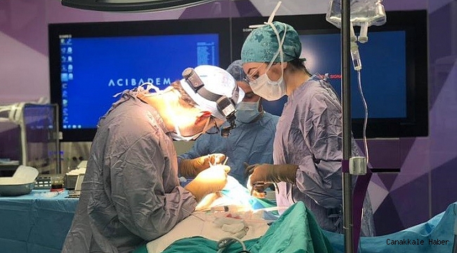 Op. Dr. Furkan Şengöz: &quot;Maske, burun estetiği ameliyatının başarısını etkilemez&quot;