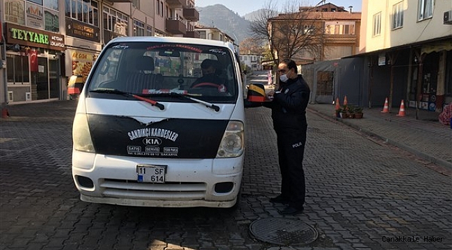 Osmaneli&#039;de polis ekipleri gün boyu denetimde