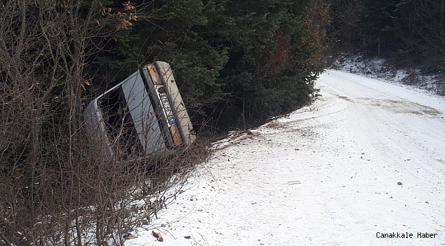 Otomobil şarampolde devrildi: 3 yaralı