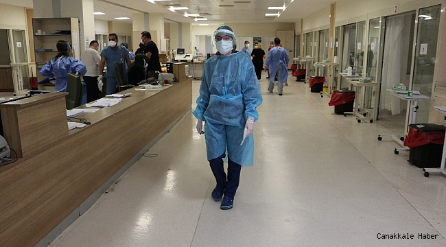 Pandemi hemşireleri virüsten çok şikayetlerle mücadele ediyor