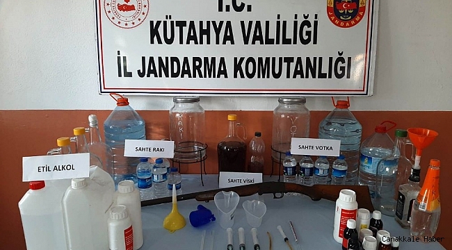 Pazar yerinde sahte içki satan şahıs yakalandı