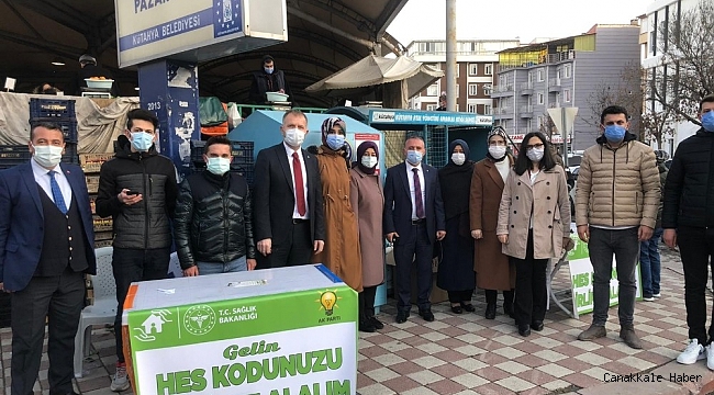Pazaryerlerinde &quot;Gelin HES kodunu birlikte alalım&quot; stantları