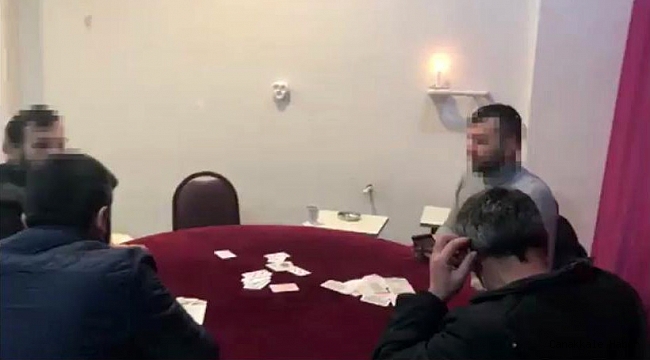 Pendik'te kahvehane baskınında sosyal mesafeye uymamaktan ceza