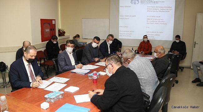 Pişmaniyeciler Meydanı&#039;ndaki dükkanlar ihaleye çıktı