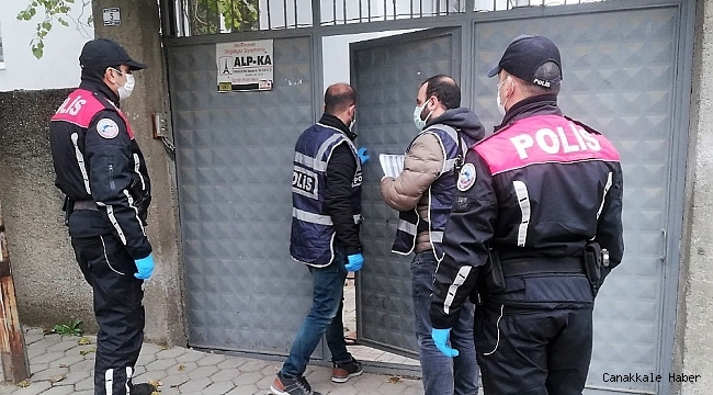 Polis dolandırıcıya vatandaşla birlikte suçüstü yaptı