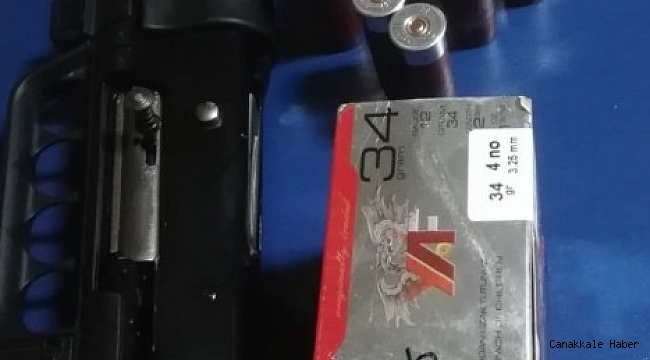 Polisin &#039;dur&#039; ihtarına uymayan otomobilden pompalı tüfek çıktı