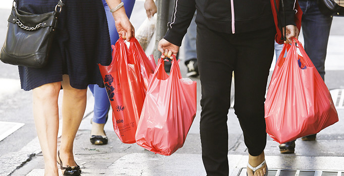 Poşetlere şimdilik zam yok