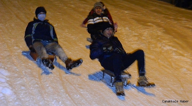 Posof'ta çocukların kızak keyfi