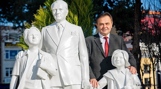 &quot;Mustafa Kemal Atatürk ve Çocuklar&#039;&#039; isimli heykel açıldı