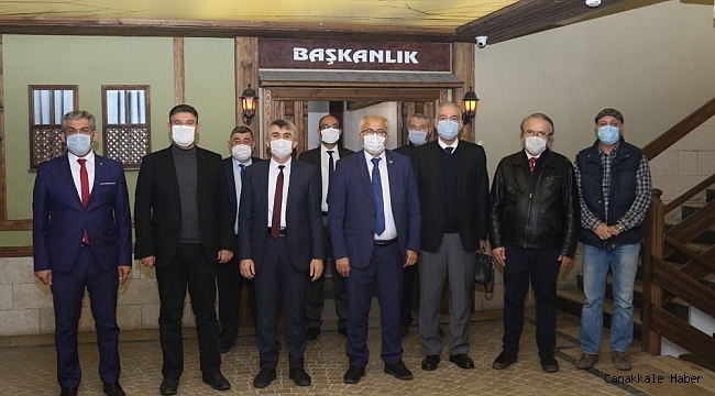 Rektör Uysal: &quot;Ahmet Uluçay adıyla sempozyum ve film festivali düzenleyeceğiz&quot;