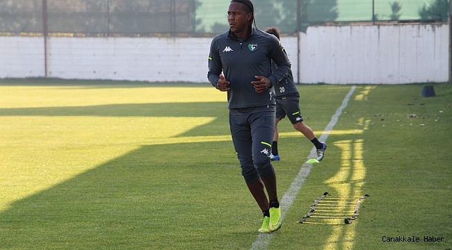 Rodallega: "Futbolun başındakiler umarım örnek bir ceza verir"