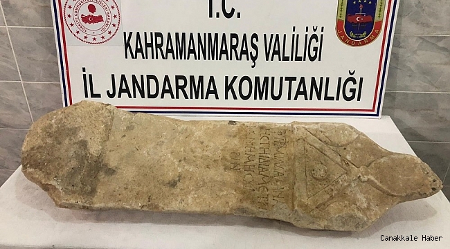 Roma dönemine ait mezar stelini satmaya götürürken yakalandı