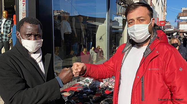 Saatçi Muhammed ırkçılığa tepki gösterdi