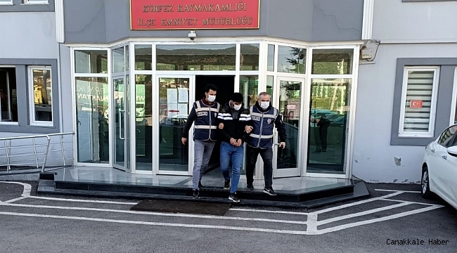 Saç tıraşını beğenmeyince 2 kişiyi bıçaklayan şahıs yakalandı