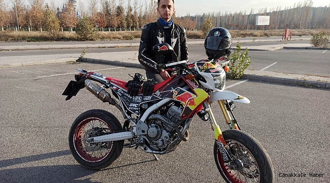 Sağlık çalışanı Korona stresini motosikletle atıyor