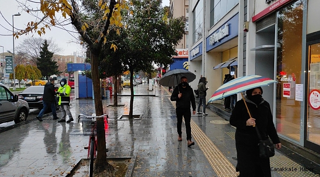 Sakarya güne yağmurla başladı