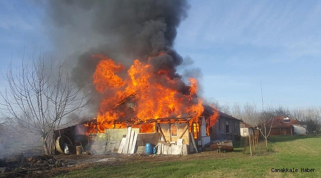 Sakarya'da marangozhane alev alev yandı