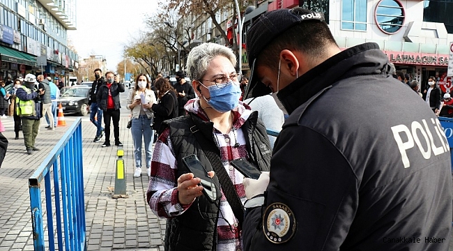 Sakarya&#039;nın merkezi sayılan Çark Caddesi&#039;nde HES kodu dönemi