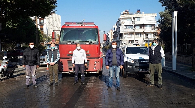 Salihli Belediye ekipleri sokağa çıkma kısıtlamasında sahada çalışıyor
