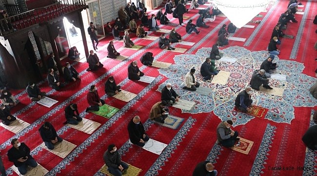 Şanlıurfa camilerde yağmur duası yapıldı