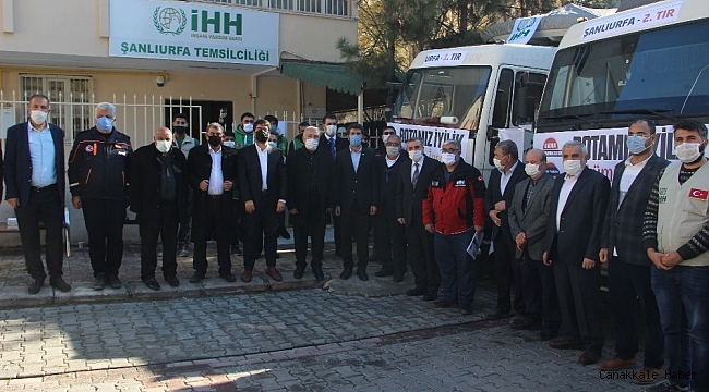 Şanlıurfa&#039;dan Suriye&#039;ye 2 tır yardım malzemesi gönderildi