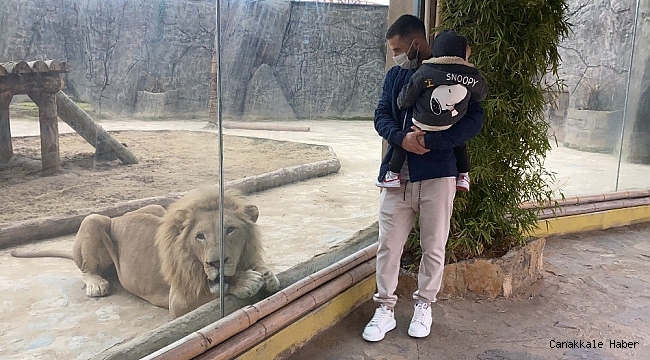 Saracchi, ailesiyle birlikte Aslan Park&#039;ı gezdi