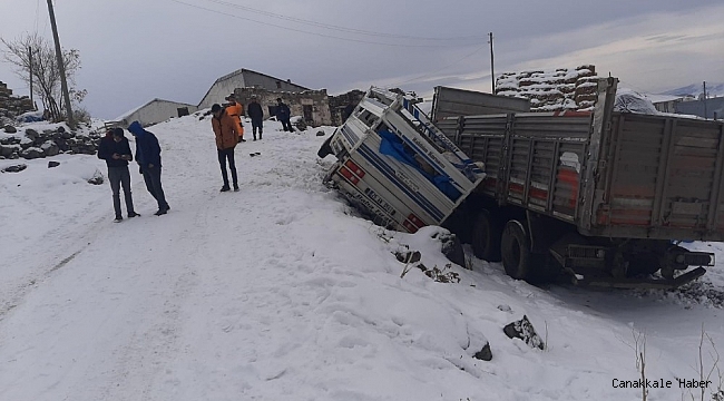 Sarıkamış&#039;ta kar yağışı beraberinde kaza getirdi