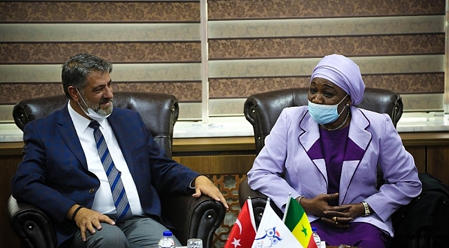 Senegal'den KBÜ'ye ziyaret