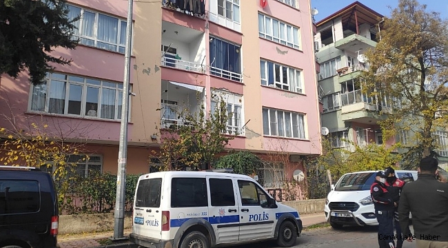 Silahını temizleyen komiser yardımcısı ağır yaralandı