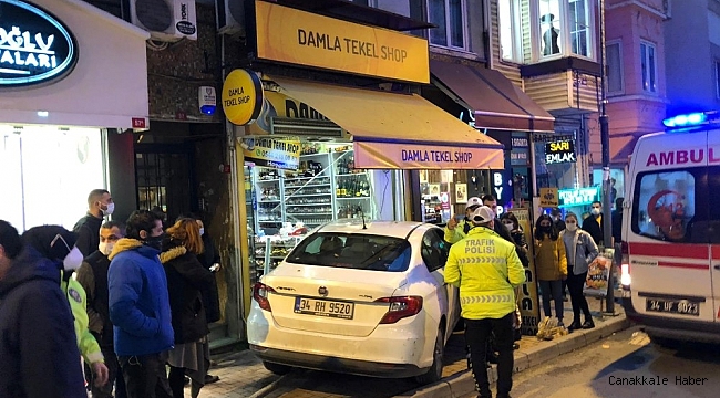Şişli&#039;de dükkana dalan araç dehşeti yaşattı