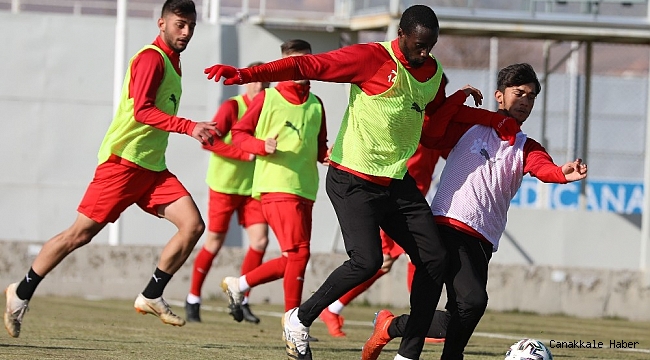 Sivasspor'da Hakan Arslan çalışmalara başladı