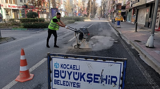 Sokağa çıkma kısıtlamasında yollara asfalt çekildi