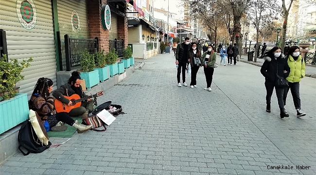Sokağa çıkma yasağı öncesi renkli görüntüler