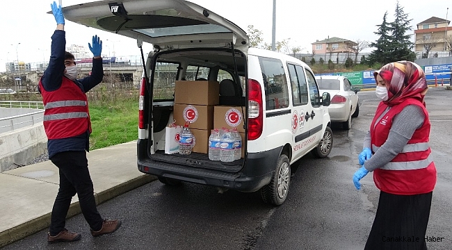 Sultanbeyli Kaymakamlığı yaşlılara sahip çıkıyor