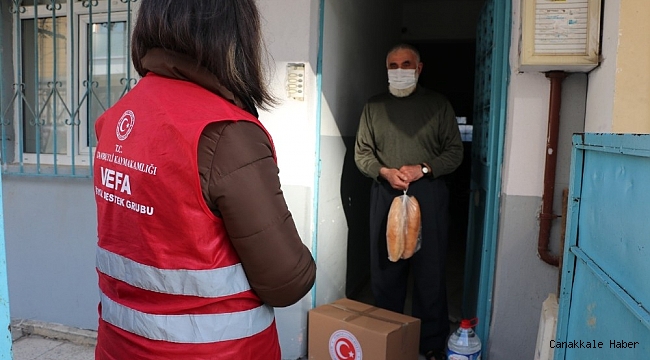 Sultanbeyli'de kısıtlamada sokağa çıkamayan ihtiyaç sahipleri unutulmadı