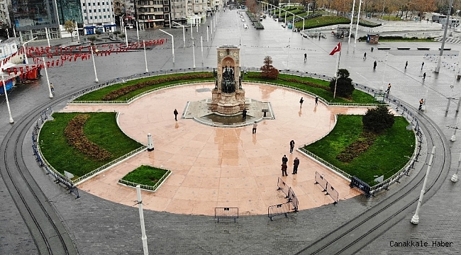 Taksim Meydanı turistlere kaldı