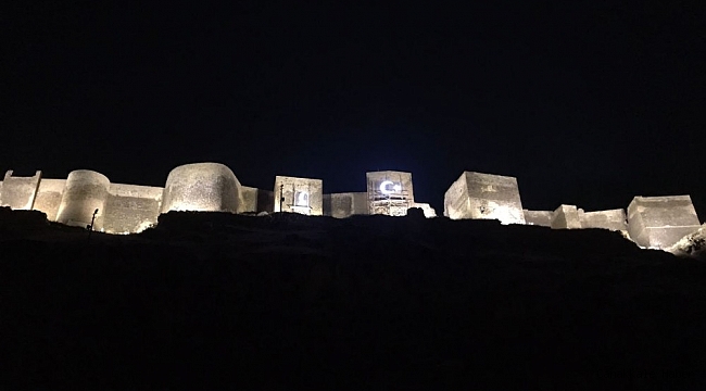 Tarihi Bayburt Kalesi Aydınlatma Projesi&#039;nin açılışı gerçekleşti