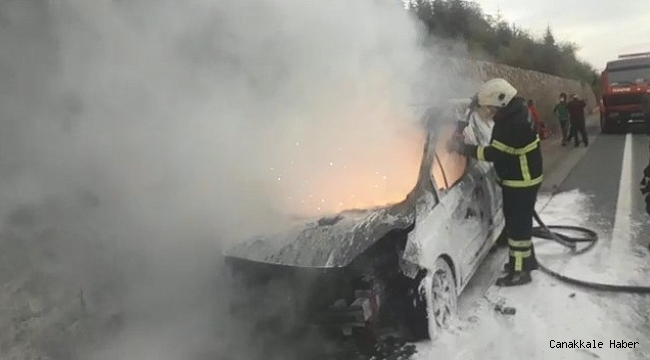 TEM&#039;de hafif ticari araç alev alev yandı