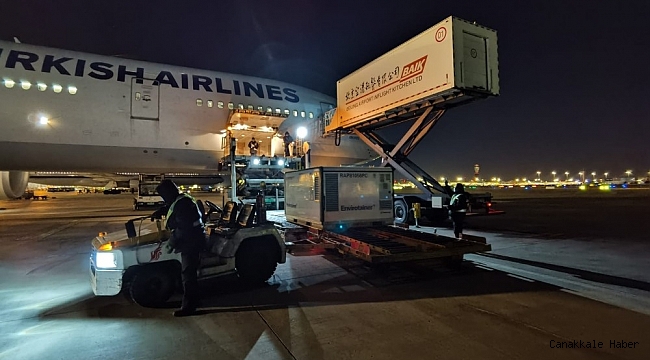 THY&#039;nin korona virüs aşılarını taşıyan uçağından videolu mesaj