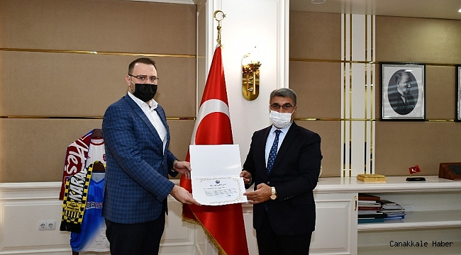 Tıbbi cihaz desteğinde bulunanlara teşekkür belgesi verildi