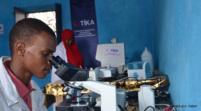 TİKA&#039;dan Somali&#039;deki hastaneye laboratuvar malzemesi desteği