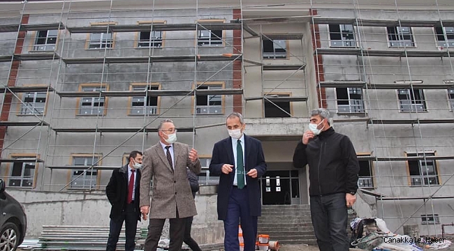 Tosya Kaymakamı okul inşaatlarını inceledi