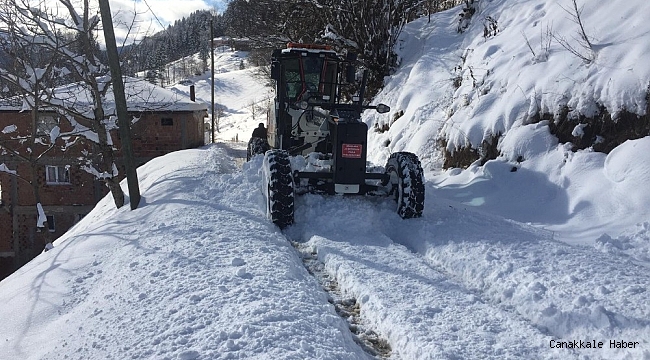 Trabzon&#039;da 102 mahalle yolu kar nedeniyle ulaşıma kapandı