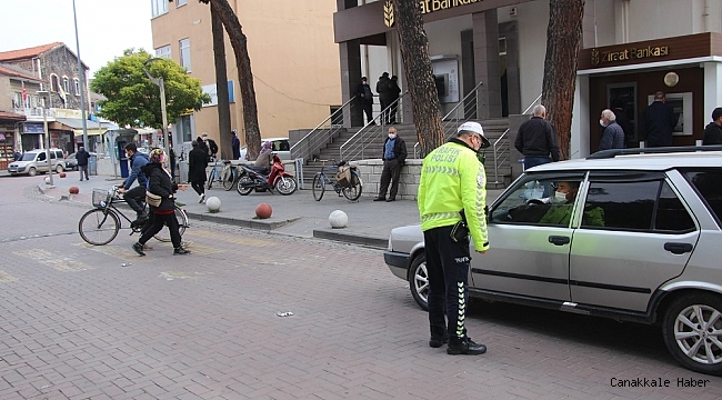 Trafik ekiplerinden &#039;yaya önceliği&#039; denetimi