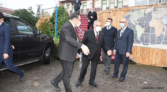 TÜBİTAK Başkanı Prof. Dr. Hasan Mandal ADYÜ&#039;deki bilimsel çalışmaları inceledi