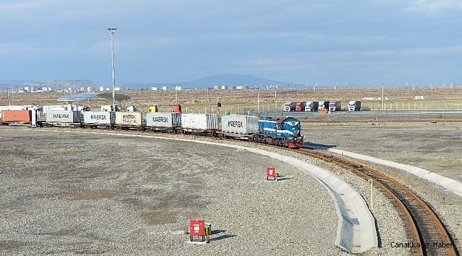 Türkiye&#039;den Çin&#039;e gidecek ihracat treni, Bakü Deniz Limanı&#039;nda