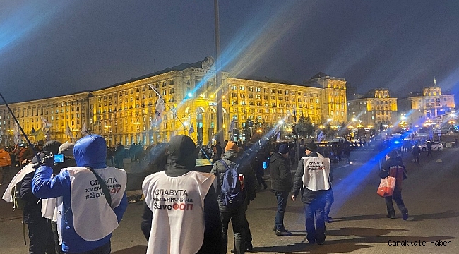 Ukrayna'da protestolar devam ediyor: 40 polis yaralandı
